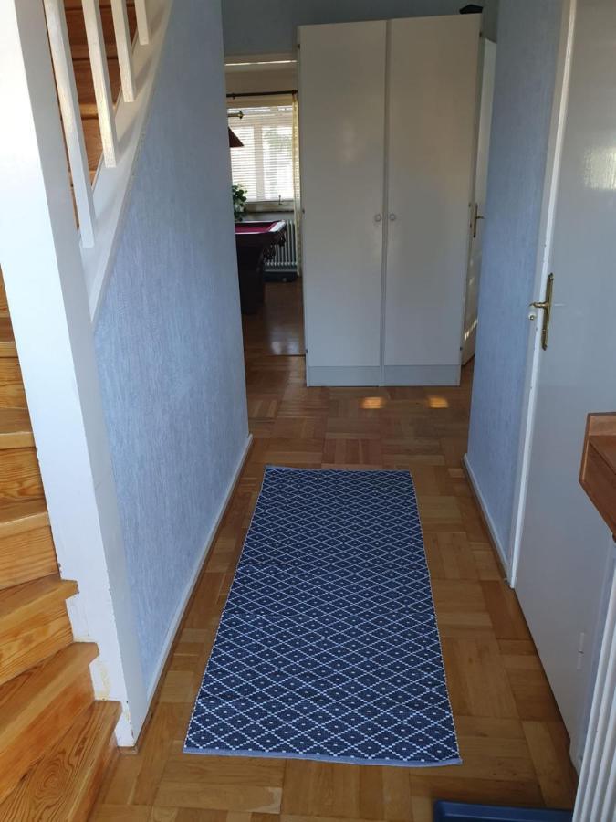 Hela Boendet Uthyres Overlida Bagian luar foto