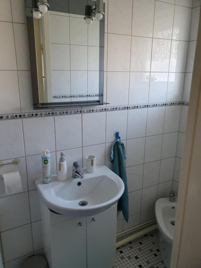 Hela Boendet Uthyres Overlida Bagian luar foto